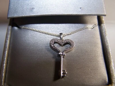 NEW ZALES JEWELERS 23 DIAMOND KEY TO MY HEART STERLING SILVER KEY PENDANT&CHAIN - Image 1 of 4