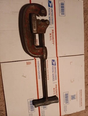 Vintage Ridgid No. 1 - 2 Heavy Duty 1/8" to 2" Inch No. 2 Pipe Cutter Rigid - Image 1 of 4