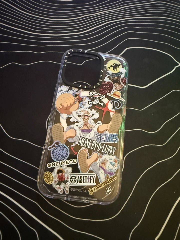 Funda One Piece Gear 5 para iPhone 16 Pro Foto 1 de 1
