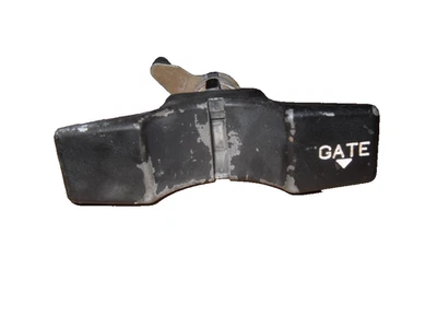 OEM 1989-1992 Ford Bronco II 2.9L LIFTGATE Handle - Image 1 of 4