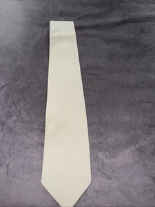 Men’s Neck Tie By Van Heusen Solid Olive Green - Picture 1 of 7