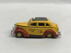 HO Scale Mini Metals, 1936 Ford ForDor Sedan Taxi, Yellow Cab Company, #30199 - Picture 1 of 6