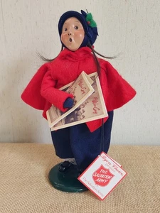 🎄 Vintage Byers Choice Heilsarmee Caroler mit Kriegsschrei Zeitung Puppe - 1996 - Bild 1 von 11