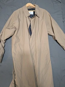 London Fog Men's Iconic Khaki Trench Coat Size 44L - Picture 1 of 17