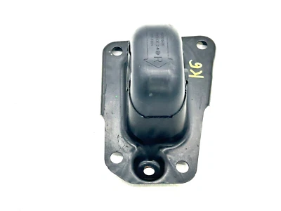 2007-2014 AUDI TT MK2 REAR RIGHT SIDE TRAILING CONTROL ARM COVER BRACKET OEM - Image 1 of 4