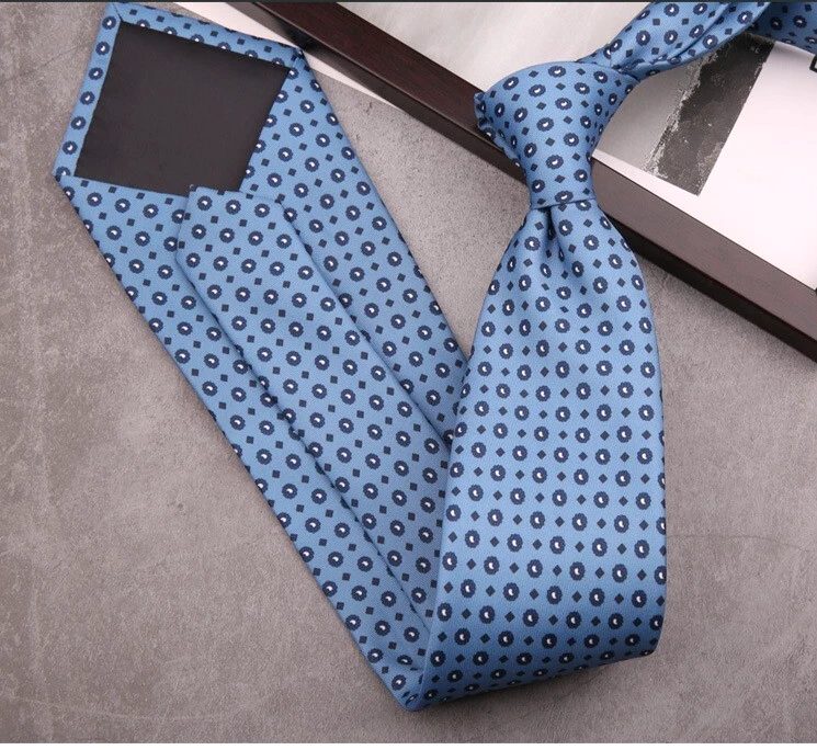 Corbata vintage digital impresa a lunares azul blanco tejida jacquard para hombre Foto 1 de 1