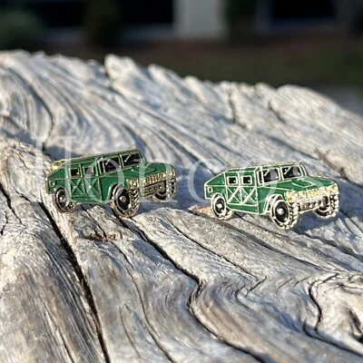 Gemelos hechos a medida verde Humvee regalo de vacaciones para él estilo tanque militar Foto 1 de 4