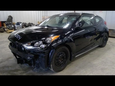 VELOSTER  2016 Front Door Trim Panel 1041706 - Image 1 of 4