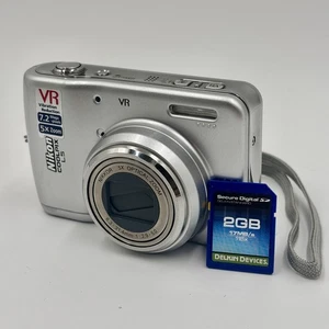 Nikon Coolpix L5 7.2MP Digital Camera Silver 2.5" LCD, 5x Zoom, 2GB SD Card - Picture 1 of 13