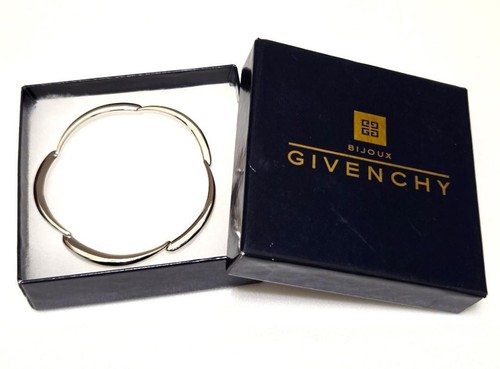 Bracciale Givenchy colore argento con scatola