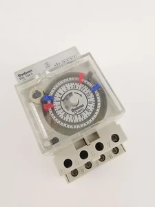 Theben SUL 188 h analogue timer daily program 230V 45-60Hz - Picture 1 of 3