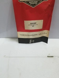 Briggs & Stratton Governor Spring 261197 - OEM Packaging - NEW - B4E - Picture 1 of 1