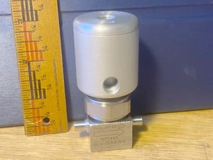 Pneumatic Operated Stainless steel Sealed Air Valve (NUPRO #75444,6LV-DABW4-C) - Picture 1 of 3