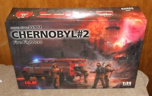 ICM 35902 CHERNOBYL #2 Fire Fighters (see description) 1/35 - Picture 1 of 5