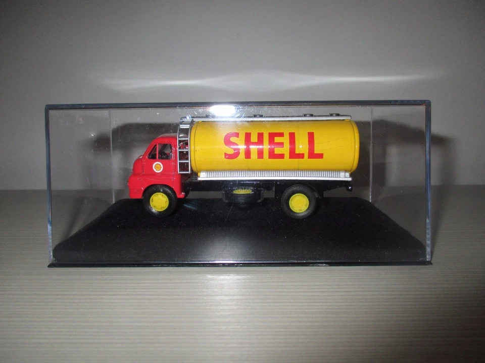 BEDFORD BIG "SHELL" CORGI SCALA 1:64 - Immagine 1 di 1