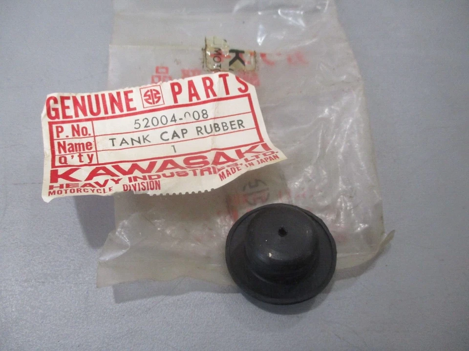 NOS Kawasaki OEM Oil Tank Cap Rubber 1976-1979 KV75 1974-1975 MT1 52004-008 - Image 1 of 1