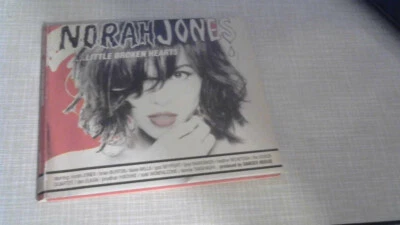 NORAH JONES - " LITTLE BROKEN HEARTS " (Digi-Pack aus 2012, 12 Songs) - Bild 1 von 2