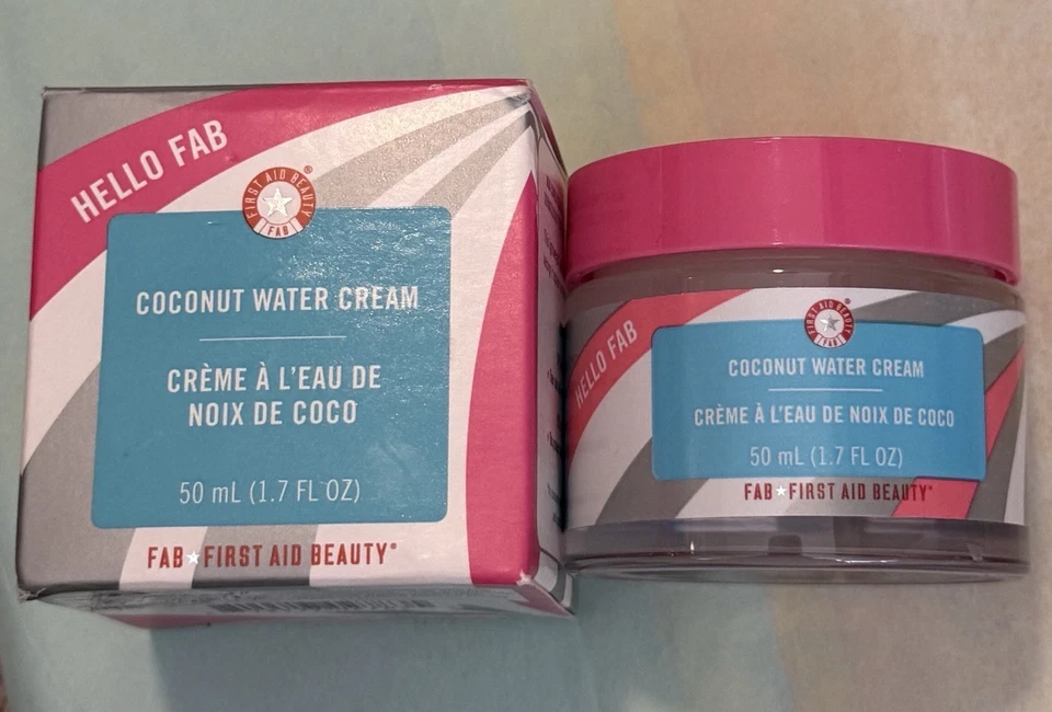 NUEVO First Aid Beauty Hello FAB Crema de Agua de Coco 1.7 fl oz Nuevo en Caja Hidratación Facial Foto 1 de 1