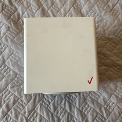 Verizon 5G LTE Internet Gateway Home Router Wi-Fi Hotspot White No Cable - Image 1 of 4