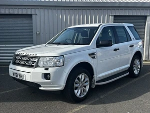 2012 Land Rover Freelander 2 2.2 TD4 XS SUV 5dr Diesel CommandShift 4WD Euro 5 ( - Picture 1 of 24