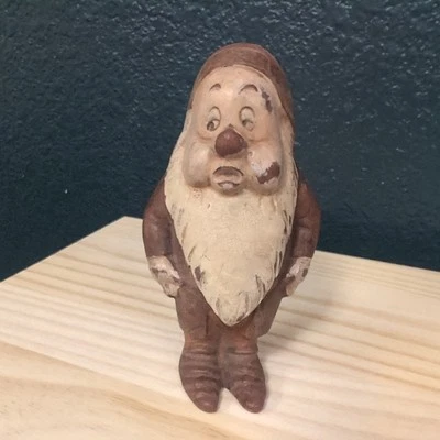 De colección Walt Disney 1930 Seiberling Rubber Sleepy de La Bella Durmiente Foto 1 de 4