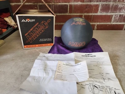 Bola de boliche vintage AMF sem perfuração - Imagem 1 de 4