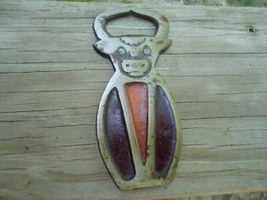 Abridor de botellas de vaca toro de colección metal y vidrieras único rancho granja bar decoración - Imagen 1 de 4