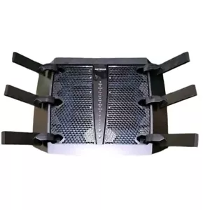 NETGEAR Nighthawk X6 AC3200 Tri-Band Wi-Fi Router R8000 - Picture 1 of 8