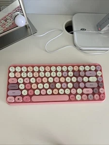 Retro Wireless Bluetooth Keyboard, Pastel Pink Round Keys (mouse Not Included) - Picture 1 of 8