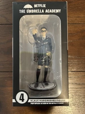 Umbrella Academy: #4 - Klaus Hargreaves Figure (Prop Replica) - Image 1 of 4