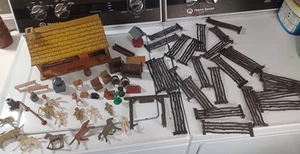 Vintage Marx Bar M Ranch Tin Litho Set READ - Picture 1 of 16