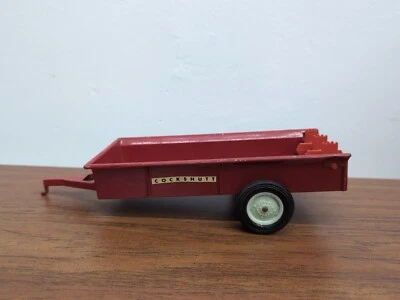 1/16 Ertl Farm Toy Cockshutt Manure Spreader  - Image 1 of 4