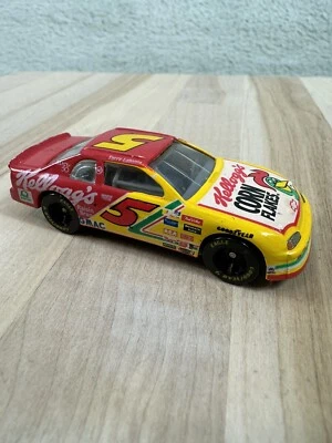 Terry Labonte #5 Kellogg's Corn Flakes 1997 Chevy Monte Carlo Prev Ed 1:64 Loose - Image 1 of 4