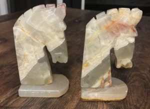 Set Jade Horse Bookends White Brown 6 1/4 by 6 1/4 - Picture 1 of 7