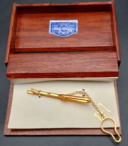 HERMOSO CLIP DE CORBATA CHAPADO EN ORO VINTAGE con ANILLO DE BOTÓN Y ESTUCHE ORIGINAL c1980 v/g - Imagen 1 de 5