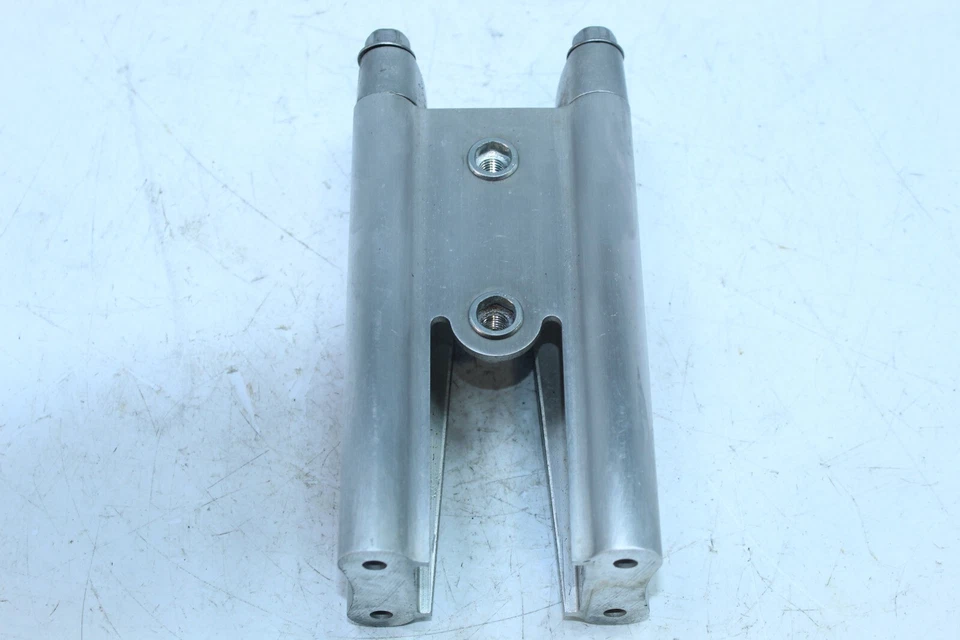 07-13 YAMAHA VENTURE LITE OEM ELEVADOR DE MANILLAR 8GJ-2381B-00-00 Foto 1 de 4