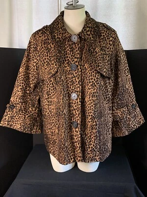 Women Notations 2X Leopard Print 3/4 Bell Type Sleeve W/Button Accent & Shoulder Foto 1 de 4
