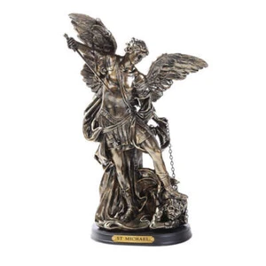 St Michael Statue - Bild 1 von 1