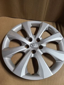 Wheel Cover HubCap Sedan 8 Spoke Fits 20-23 COROLLA 1012496 - Picture 1 of 12