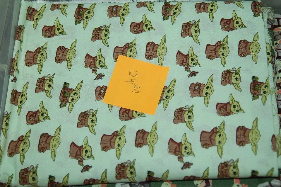 Tela Mandaloriana Costura Bebé Yoda Grogu Camelot Lucasfilm 2 yardas Verde Star War Foto 1 de 1