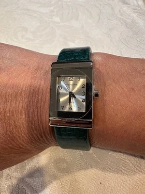 Reloj Vernier Vintage Bisagras 6" Puño Damas Verde Piel Serpiente Banda Acento Plateado Foto 1 de 4