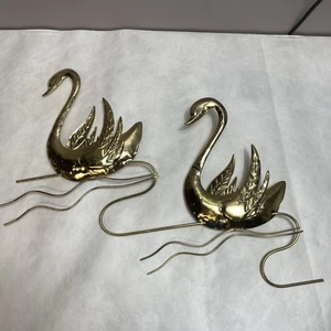"2 Swan Birds Natación - Metal Colgante Pared Arte Decoración Hogar Swag - 15x12""" - Imagen 1 de 9