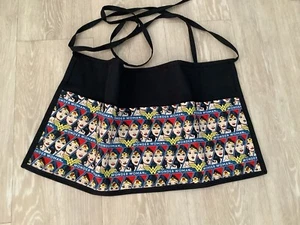 Super Hero Wonderwoman Waitress Apron Black 3 Pockets Half Waist Restaurant - Picture 1 of 4
