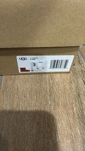 Ugg Kids Size 3 Red Low Boots. In Good Condition. Look To Pictures For Flaws - Picture 1 of 8