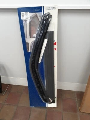 AVS Ventshield and Stepguard Combo 97-03 F150 97-99 F250 97 F250HD 02 Heritage - Imagem 1 de 3