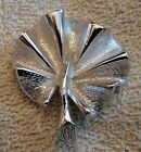 Vintage Sarah Coventry Brooch Pin Lily Pad Leaf Textured Floral Silver Tone 2 