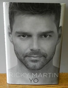 2010 "Yo" Written by Ricky Martin Signed Spanish 1st edition hardcover book - Picture 1 of 6