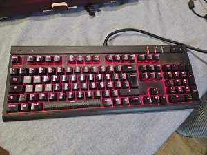 Corsair STRAFE RGB Mechanical Gaming Keyboard Cherry MX Red QWERTY ITA - Foto 1 di 2