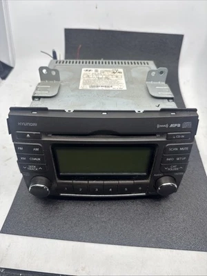 HYUNDAI 调幅/调频立体声 CD 收音机 96185-3K100 按原样 -  — 第 1/4 张图片