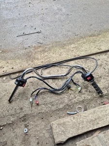 Yamaha XV535 Virago Handlebars And Switchgear Throttle Twistgrip - Picture 1 of 5